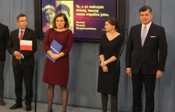 Konferencja prasowa w Sejmie, 10 listopada 2016 r. Od lewej posłowie: Adam Szłapka, Zbigniew Gryglas, Ewa Lieder, Monika Rosa, Paweł Pudłowski.