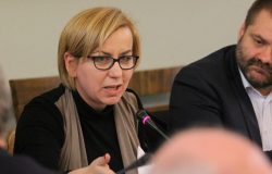 Paulina Hennig-Kloska, wiceprzewodnicząca Sejmowej Komisji Finansów Publicznych. Z prawej: Andrzej Malec, ekspert Polskiej Izby Handlu.
