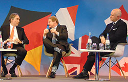 Dyskusja „Follow the Money”: Őmer Isvan (President, Servotel), Chris Day (Global Managing Director, Christie & Co) i George Nicholas (Global Head of Hotels, Savillas)