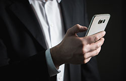 Telefon, e-mail