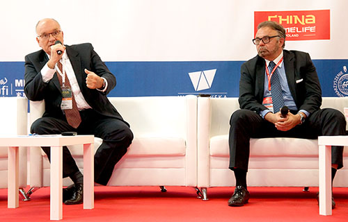 Andrzej Pieczonka (z lewej) oraz Andrzej Maria Braiter podczas Kongresu Gospodarczego Europy Centralnej i Wschodniej