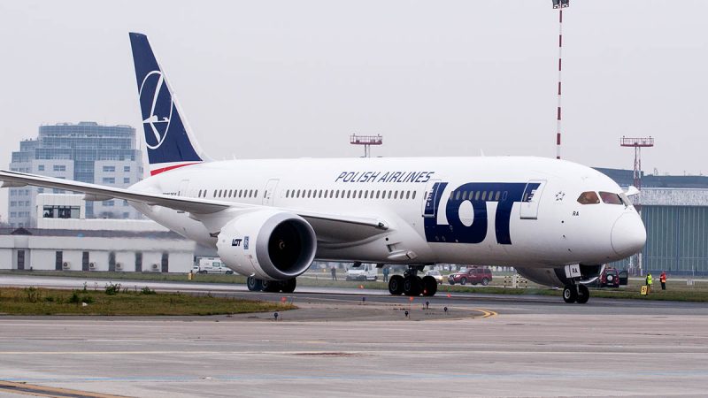 LOT Boeing 787 Dreamliner