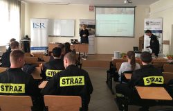 Mundur nie zbroja