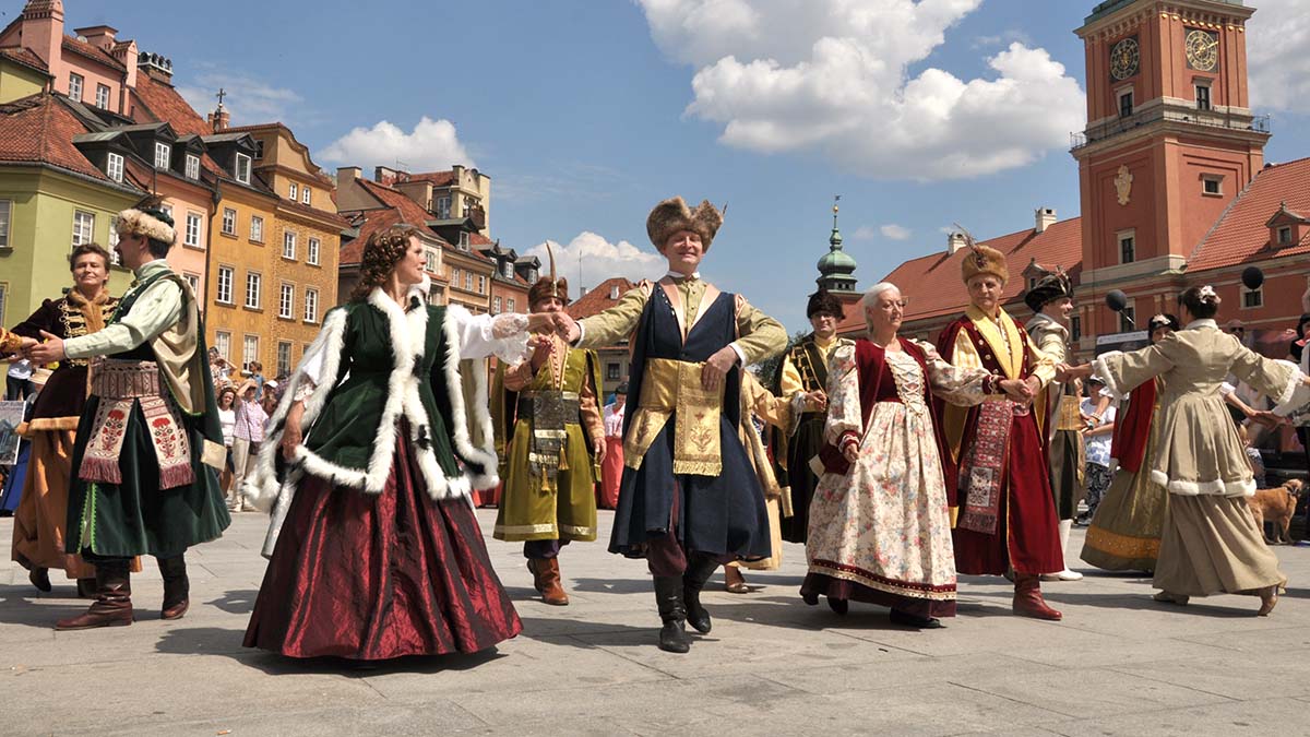 Międzynarodowy Festiwal Poloneza w Polsce