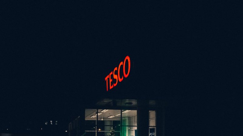 Logo "Tesco"