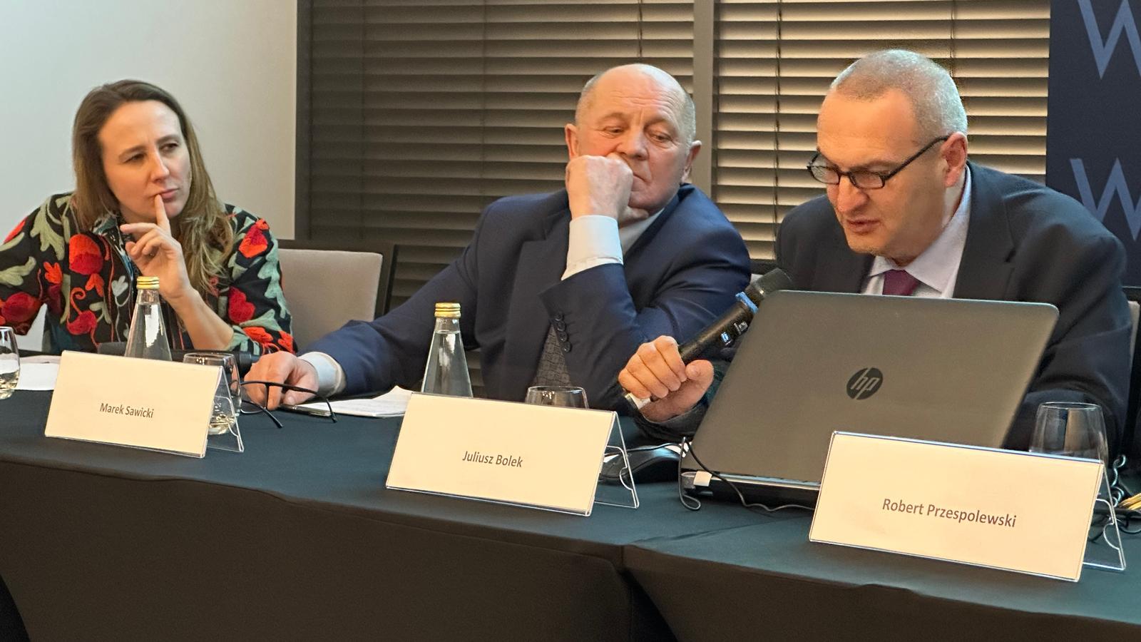 W Polsce może zabraknąć prądu – twierdzi Marek Sawicki