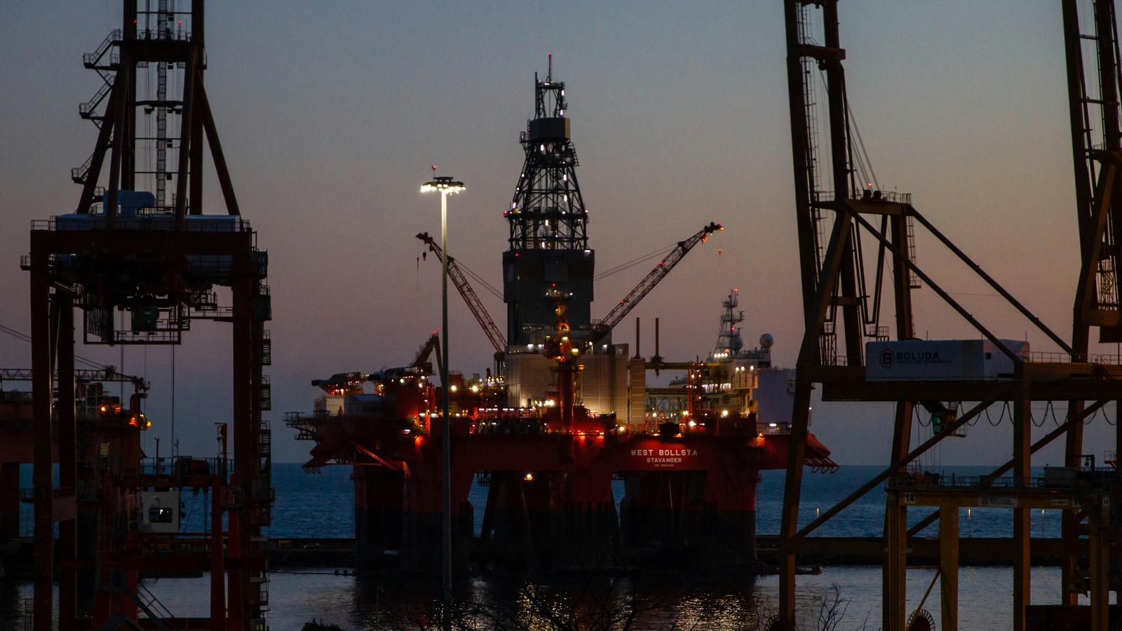 URE: Napięcia na Bliskim Wschodzie nie oznaczają na razie kryzysu energetycznego